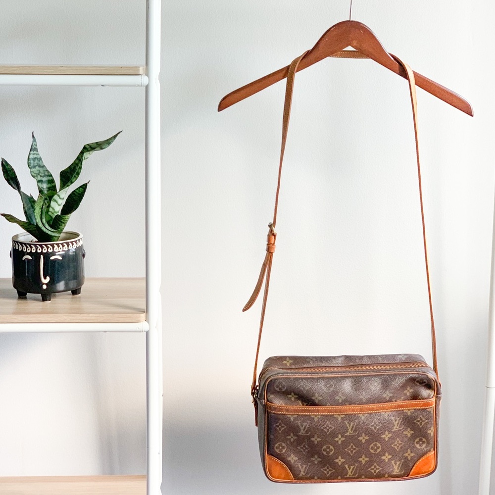 Louis Vuitton Trocadero 30 crossbody